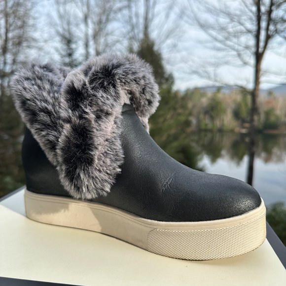 NIB J/SLIDES Sean Faux Fur Black Metallic Suede Wedge Platform Sneaker Sz 7 - Picture 9 of 9